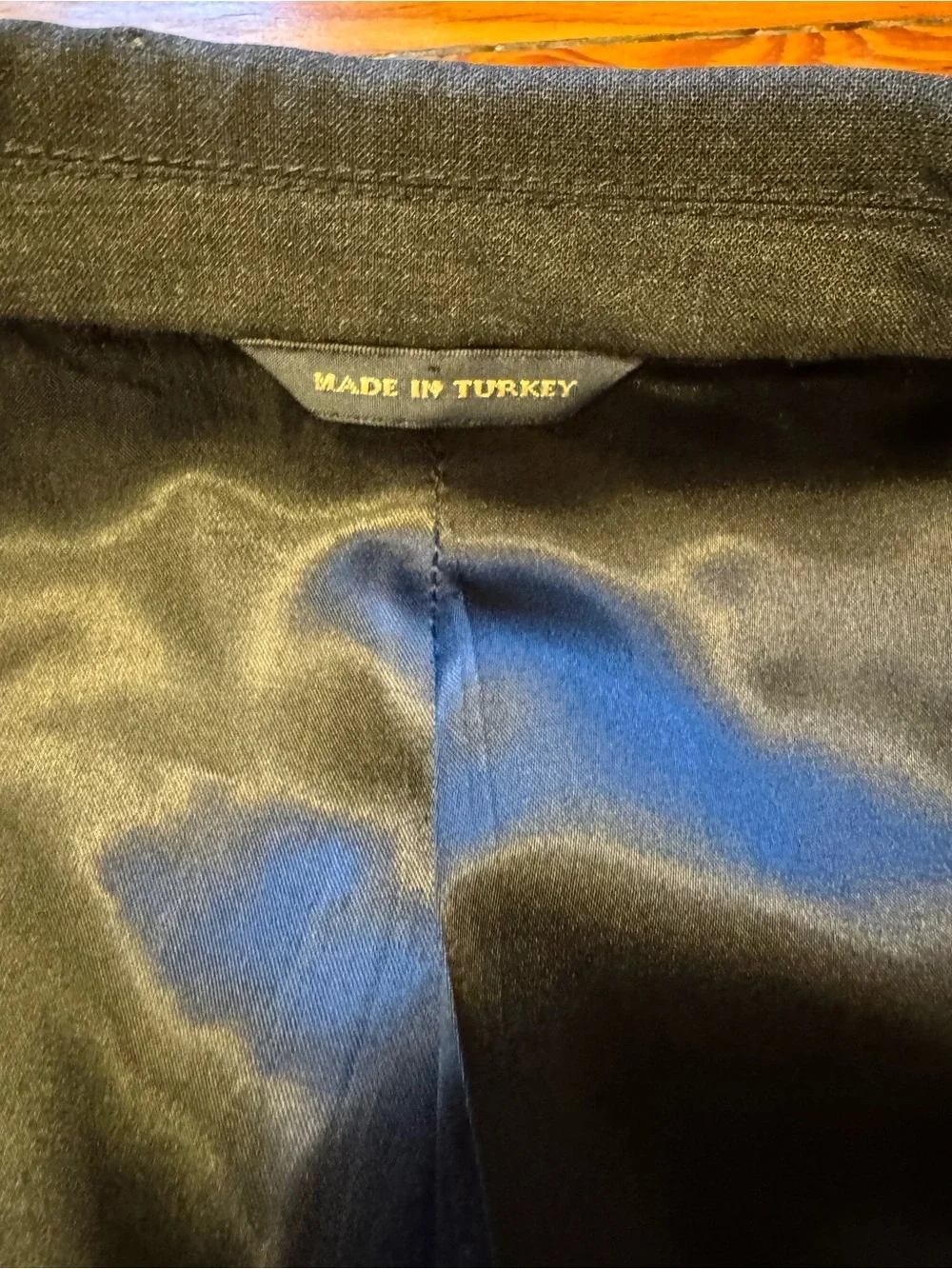 Banana Republic Classic Fit Charcoal Gray Men's Wool Two-Button Suit